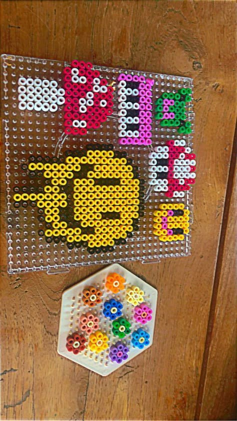 beadsideas.com #BeadingPatterns #BeadPatternIdeas #PerlerBeadPatternsIdeas #SimplePerlerBeadPatternsIdeas Perler Bead Sunglasses, Cute Hama Bead Ideas Easy, Aesthetic Fuse Bead Patterns, Iron Beads Ideas Cute Easy, Pearled Bead Ideas Aesthetic, Puller Beads Ideas, Hamer Beads Ideas, Fuze Beads Ideas Easy, Retro Perler Bead Patterns