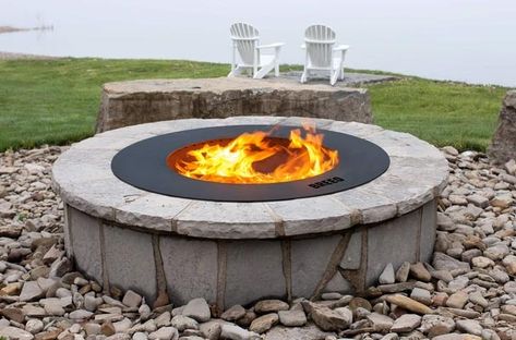 Diy Firepit Ideas, Diy Fire Pits, Fire Pit Insert, Fire Pit Wall, Dock Ideas, Bonfire Pits, Smokeless Fire Pit, Exterior Fireplace, Fire Pit Landscaping