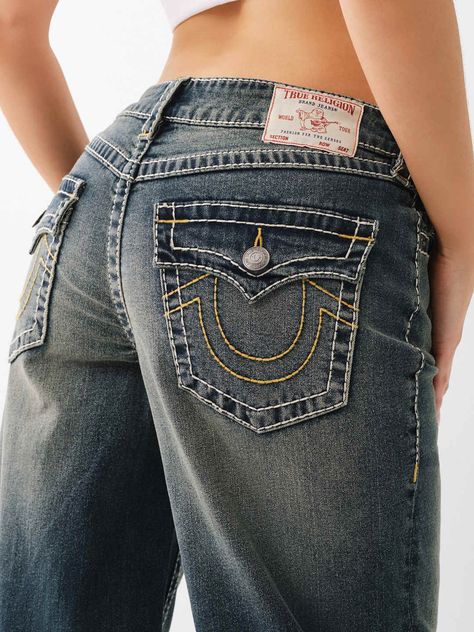 BOBBI BIG T BAGGY JEAN Straight Jeans And Heels, Baggy Ed Hardy Jeans, Real 1980s Fashion, Cotton On Jeans, Denim Skirt Outfits Fall, Vintage Pieces Clothes, Jeans With Designs On The Back Pockets, Rip Baggy Jeans, 2000s Hiphop Fashion