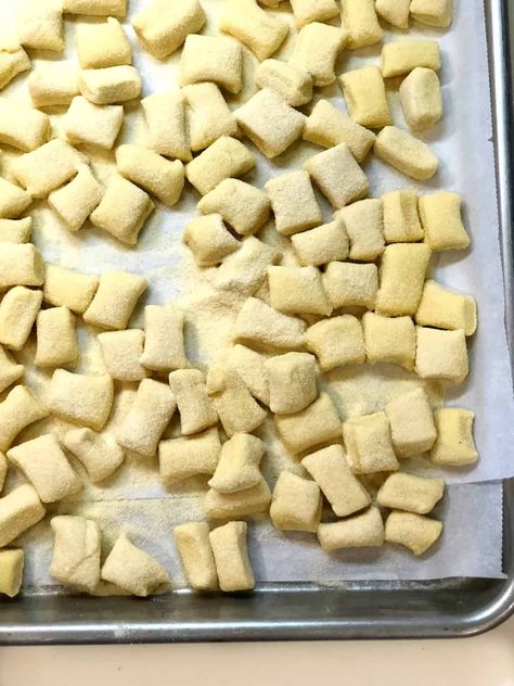 Learn how to make traditional Italian ricotta gnocchi from scratch with this easy recipe. Perfect for family dinners and special occasions. Ricotta Gnocchi Recipes Homemade, Ricotta Gnocchi Recipes, Limoncello Dessert, Homemade Ricotta Gnocchi, One Pot Chicken Pasta, Gnocchi From Scratch, Italian Cocktail Recipes, Recipes Using Ricotta Cheese, Chicken And Pasta Recipes