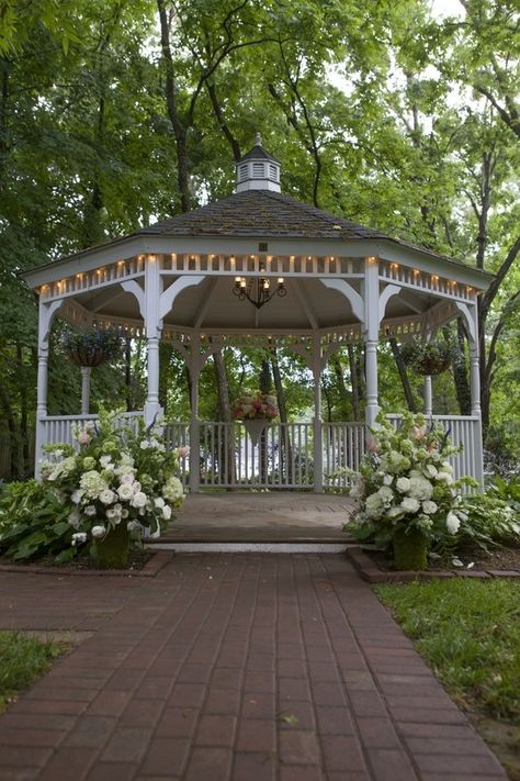 Gazebo Lighting, White Gazebo, Gazebo Decorations, Diy Gazebo, Pictures Outfits, Family Tips, Outdoor Gazebo, Beautiful Home Gardens, Building A Pergola