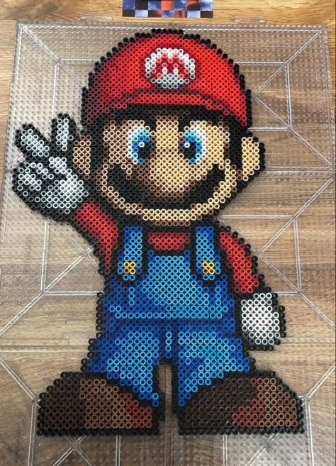 Waluigi Perler Bead Pattern, Spiderman Bead Pattern, Easy Perler Beads Ideas 3d, Super Mario Perler Bead Patterns, Mario Bros Perler Beads, Mario Perler Bead Patterns, Super Mario Pixel Art, Pixel Art Mario, Mario Perler Beads