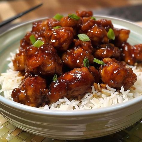 General Tso’s Chicken Tso Chicken Recipe, Easy General Tso Chicken, Bourbon Chicken Crockpot, Wine Salt, Herbed Chicken, General Tso's Chicken, Season Chicken, Tso Chicken, General Tso Chicken