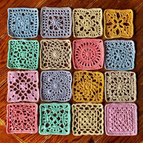 Crocheted Squares, Motifs Granny Square, Granny Square Blanket, Square Blanket, Crochet Square Patterns, Granny Squares Pattern, Crochet Diy, Crochet Motifs, Granny Square Crochet Pattern