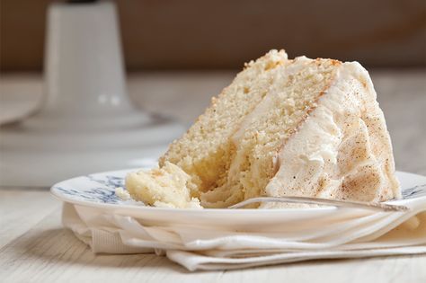 Much like pound cake, the 1-2-3-4 cake gets its name from the proportions of its base ingredients: one cup of butter, two cups of sugar, three cups of flour, four eggs. It’s so straightforward, you may not even have to write it down—making it easy to impress friends and family with, oh, just a little something you whipped up. 1234 Cake Recipe, 1234 Cake, Cake With Frosting, Almond Pound Cakes, 4 Cake, Drizzle Cake, Egg Cake, Bake Goods, Lemon Pound Cake