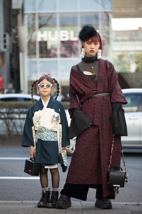 Streetwear Fashion Japan, Tokyo Fashion Women, Japanese Outfits Street Style, Tokyo Fashion Street, Tokyo Fashion Week Street Styles, Street Style Wear, Tokyo Streetwear, Tokyo Outfits, Chubby Girl Outfits