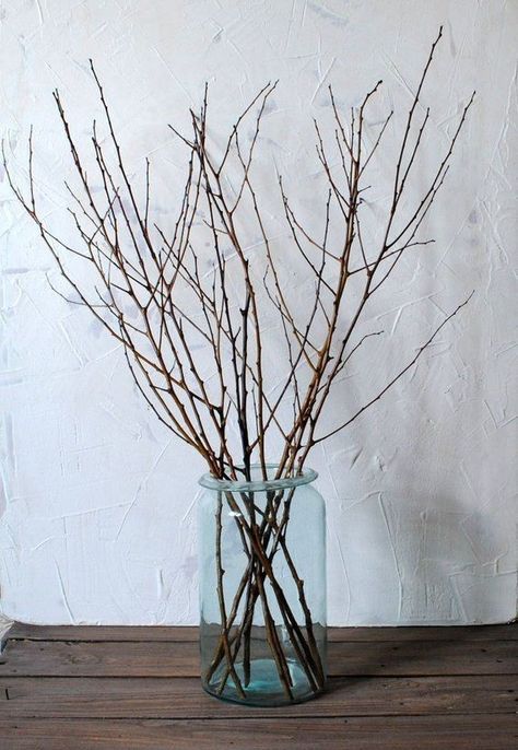 Vase Branches Decor, Treehouse Decor, Autumn Arrangements, Manzanita Centerpiece, Branches Decor, Vase With Branches, Tree Decor Ideas, Chirstmas Decor, Dry Tree