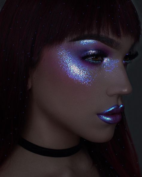 7,437 Likes, 91 Comments - • L U N A • (@lunafortun) on Instagram: “Like a million stars in the night sky - #glitterinjections tropical smoothie highlighter -…” Unicorn Makeup Ideas, Alien Halloween Makeup, Alien Make-up, Unicorn Makeup Halloween, Wallpaper Unicorn, Fantasy Make-up, Alien Makeup, Unicorn Halloween Costume, The Mask Costume