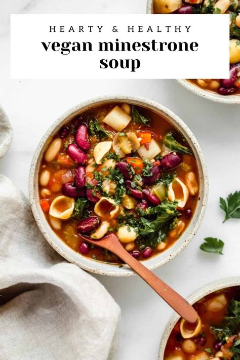 This Vegan Minestrone Soup is loaded with healthy staple ingredients like beans, potatoes and noodles for a healthy soup that will keep you full! #vegan #minestrone #souprecipes #pantrystaples Vegetarian Minestrone, Plant Based Dinner Recipes, Vegan Minestrone, Vegan Minestrone Soup, Minestrone Soup Easy, Vegan Soups And Stews, Minestrone Soup Recipe, Gf Food, Dinner Recipes Vegetarian