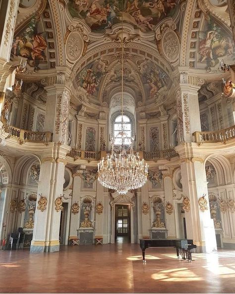 Royalty Core, Royal Core, Castle Aesthetic, Ceiling Art, Royalty Aesthetic, Royal Aesthetic, Baroque Architecture, Classical Architecture, Princess Aesthetic