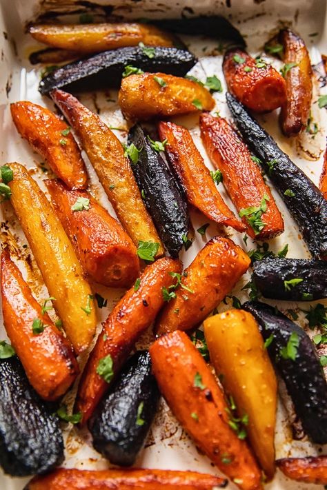 Miso Roasted Carrots Miso Carrots, Miso Glazed Carrots, Brown Sugar Glazed Carrots, Turnip Recipes, Carrots Side Dish, Sweet Carrots, Maple Glazed Carrots, Meals Without Meat, Roasted Root Veggies