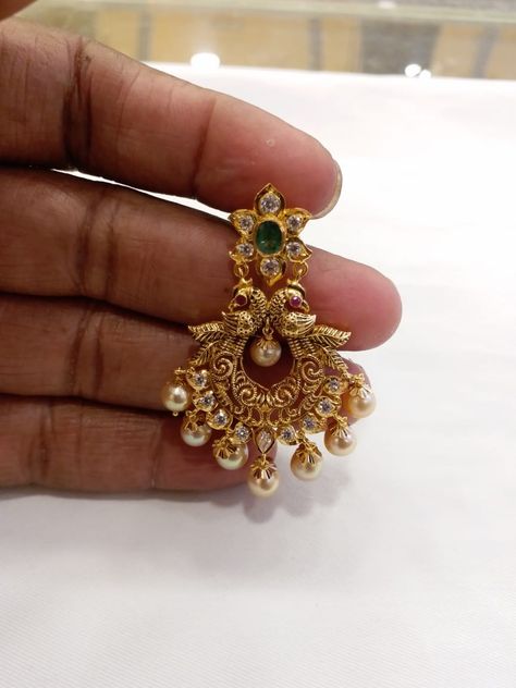 Ear Rings New Models Gold, Chand Baali Earrings In Gold, Ear Rings Chandbalis Gold, Ear Rings New Designs Gold, Ear Ring Models Gold, Ear Buttalu Designs, New Model Earrings Gold, New Model Ear Rings, Ear Rings Models Gold