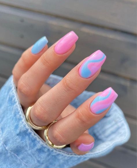 Barbie Inspired Nail Art, Barbie Blue Nails, Barbie Pink And Blue Nails, Blue Barbie Nails, Pink And Blue Square Nails, Summer Pink And Blue Nails, Bright Blue And Pink Nails, Light Blue And Light Pink Nails, Light Pink And Light Blue Nails