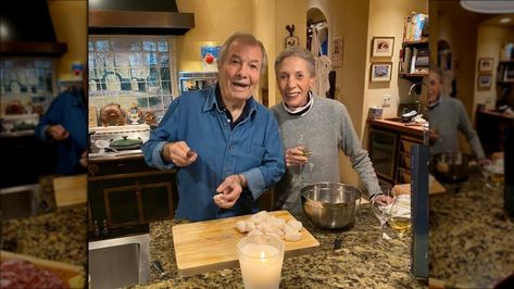 Although Gloria reportedly possessed some fine culinary skills of her own, Jacques Pépin evidently still often cooked for her. On December 4th, Jacques shared a video on Facebook revealing one of the recipes his wife enjoyed the most -- his version of Arroz con Pollo, or chicken and rice. Spicy Shrimp Pasta Recipes, Jacque Pepin Recipes, Jaques Pepin, Chef Jean Pierre, Jacques Pepin Recipes, Spicy Shrimp Pasta, Foxy Folksy, Natashas Kitchen, Jacques Pepin