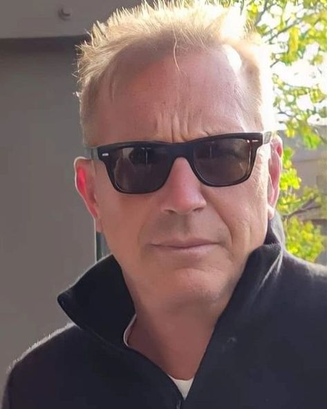 Kevin Costner Recent Picture, Kevin Costner Selfie 2023, Kevin Costner Picture, Kelvin Costner Pictures, Kelvin Costner 2023, Kelvin Costner Selfie, Annie Costner, Kevin Costner Selfie, Kevin Costner Yellowstone