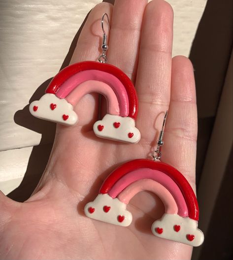 Things To Make With Mouldit Clay, Mouldit Clay Earrings, Mouldit Clay Art Ideas Cute Aesthetic, Cute Polymer Clay Keychains, Earing Clay Diy, Handmade Clay Jewellery, Clay Keychain Ideas Aesthetic, Cute Clay Earrings Diy, Kawaii Clay Earrings