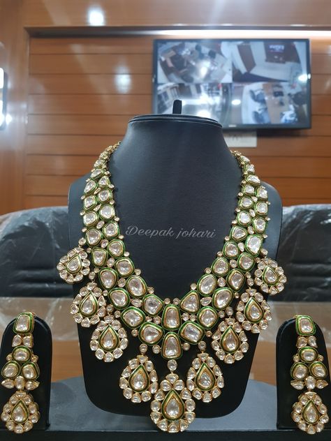 Uncut Diamond Necklace, Jadau Jewellery, Bridal Anklet, Wedding Jewelry Sets Bridal Jewellery, Kundan Jewellery Bridal, Neck Pieces Jewelry, Kundan Jewellery Set, Indian Bridal Jewelry Sets, Diamond Earrings Design