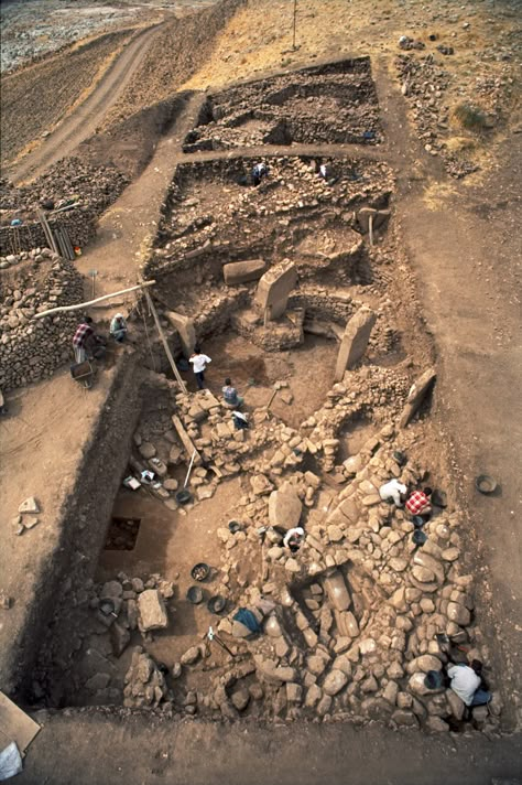 Paleoanthropology Aesthetic, Anthropologist Aesthetic, Archeologist Aesthetic, Archeology Aesthetic, Anthropology Major, Archaeology Dig, Göbekli Tepe, Archaeology Aesthetic, History Student