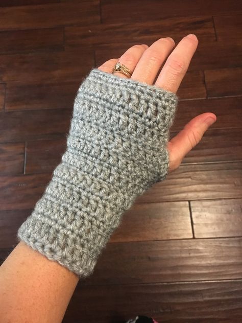 Hello! I’m excited to share with you my very first pattern!  I’ve been looking around for a pattern for some fingerless gloves or wrist warmers and haven’t found anything I… Crochet Fingerless Gloves Free Pattern, Crochet Hand Warmers, Crochet Wrist Warmers, Fingerless Gloves Crochet Pattern, Crochet Gloves Pattern, Gloves Pattern, Fingerless Mitts, Crochet Fingerless Gloves, Crochet Mittens