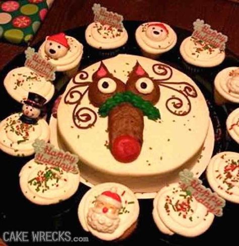 Weird Cakes, Fail Army, Ugly Cake, Baking Fails, Bad Cakes, Ugly Cakes, Cake Fails, Goofy Ahh Memes, Cake Wrecks