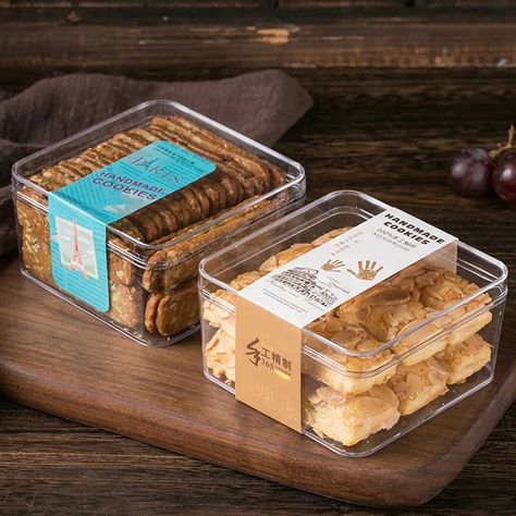 Dessert Packaging Design, Plastic Food Packaging, Boutique Patisserie, Plastic Box Packaging, Bakery Packaging Design, Bake Sale Packaging, Biscuits Packaging, Cookies Packaging, Bread Packaging