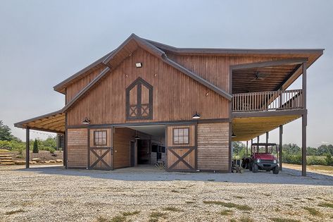 Shop With Living Quarters, Renovation Living Room, Barn With Living Quarters, Stable Style, Metal Barn Homes, Barn Homes Floor Plans, Farmhouse Style Lighting, Barn Apartment, Barn Loft