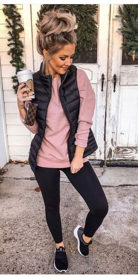 Spring Outfit Women, Outfits Leggins, Style Roots, Look Legging, Black Leggings Outfit, Skandinavian Fashion, Stylish Fall Outfits, Winter Fashion Outfits Casual, Traje Casual