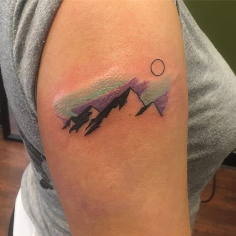 Mountain Northern Lights Tattoo, Lights Tattoo, Scenic Tattoo, Watercolor Mountains Tattoo, Simple Unique Tattoos, Aurora Tattoo, Northern Lights Tattoo, Moutain Tattoos, Mountain Tattoos