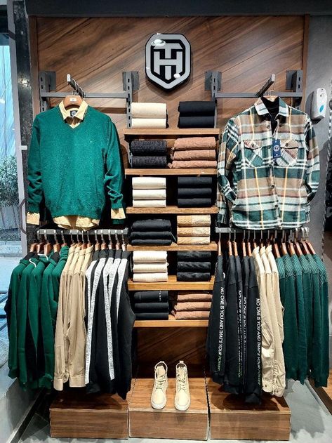 Visual Merchandising Displays Clothing Retail, Cloth Shop Interior Design Retail, Clothing Store Displays Men's, Retail Clothing Display Ideas, Closets Organization Ideas, Design Closet Ideas, Retail Store Design Visual Merchandising, Visual Merchandising Displays Clothing, Store Displays Visual Merchandising