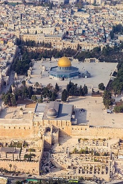 The Dome Of The Rock, Images Jumma Mubarak, Al Quds, Mosque Art, Islamic Art Canvas, Dome Of The Rock, Mecca Wallpaper, Mosque Architecture, Muslim Pictures