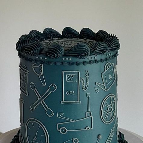 Thu Nguyen on Instagram: "Vintage Mechanic Cake ⚙️ Was excited to make especially right after finishing “Tires” on Nextflix 😁  @bakesbyher doodle inspired 🫶🏼  #seattlecakes #vintagecakes #doodlecake" Tools Cake, Handy Man Cake Ideas, Typewriter Cake, Mechanic Cake Ideas, Mechanic Cupcakes, Mechanic Cakes For Men, Carpenter Cake Ideas, Cute Birthday Cakes For Men, Cement Mixer Cake