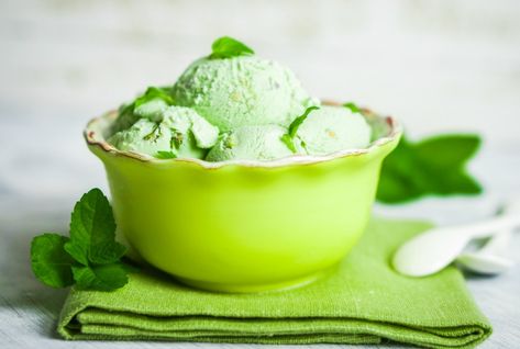 Apple Ice Cream Recipe Apple Ice Cream Recipe, Yoghurt Ice Cream, Apple Ice Cream, Green Ice Cream, Ice Cream Inspiration, Cream Of Asparagus Soup, Creamy Ice Cream, Lemon Curd Recipe, Yogurt Ice Cream