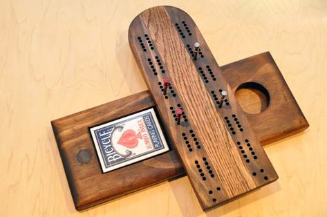 homemade cribbage board... something tells me becca and i should spend some quality time together... with power tools! ;) Cribbage Board Template, Homemade Gifts For Men, Crib Board, Custom Cribbage Board, Diy Gifts For Men, Woodworking For Beginners, Manly Stuff, Wood Games, Board Template