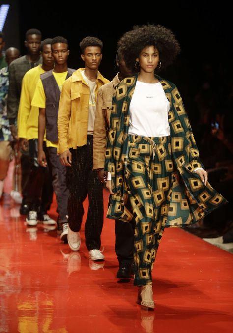 In beeld: ontdek het rijke aanbod Afrikaanse mode op Arise Fashion Week Tinie Tempah, Trend Board, Afrikaanse Mode, Naomi Campbell, Fall Winter Style, My Brand, Capsule Collection, Fashion Pictures, Beautiful Black Women