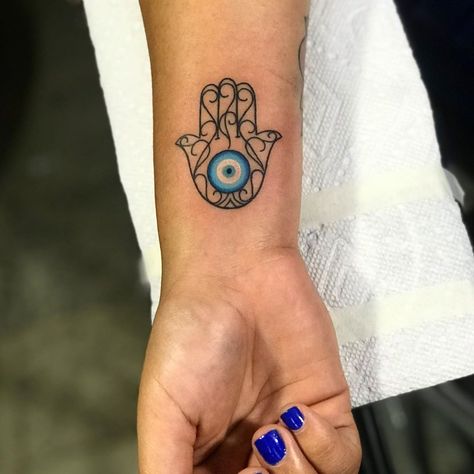 Hamsa Evil Eye Tattoo, Nazar Tattoo Eye, Hamsa Tattoo Meaning, Greek Evil Eye Tattoo, Small Hamsa Tattoo, Fatima Hand Tattoo, Eye Tattoo Meaning, 27 Tattoo, Hamsa Tattoo Design