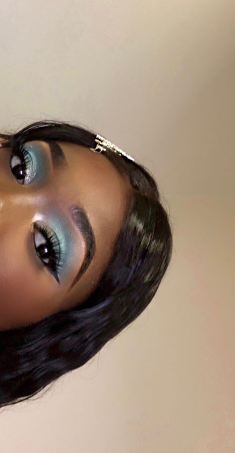 #makeup #makeuptutorial #makeupoftheday #makeupartist #makeupjunkie #makeuplover #makeupoftheday Water Eye Makeup, Quinceñera Makeup, Periwinkle Makeup, Makeup Azul, Teal Makeup Looks, Light Blue Makeup, Turquoise Makeup, Baby Blue Eyeshadow, Turquoise Eyeshadow