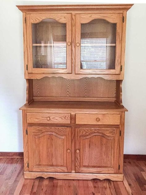 Diy Hutch, Farmhouse China Cabinet, China Hutch Makeover, Oak China Cabinet, Old Farmhouse Kitchen, China Cabinet Makeover, Vintage Hutch, Painted Hutch, Antique China Cabinets