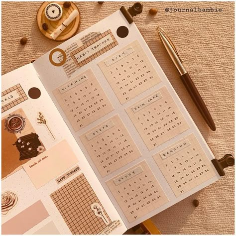 Bujo Calendar Spread, Dark Academia Bullet Journal, Grid Sticky Notes, Habit Tracker Bujo, Calendar Bujo, Bujo Habit Tracker, Journaling Calendar, Bujo Calendar, Bujo Tracker