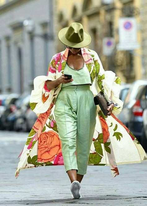 Art Show Outfit Summer, Colorful Outfit Ideas Plus Size, Comfy Chic Outfits Summer, Mode Kimono, Afrikaanse Mode, Vacation Fashion, Maxi Skirts, Mode Inspiration, Outfits Casuales