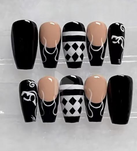 Anime Nail Art Tokyo Revengers, Tokyo Revengers Inspired Nails, Tokyo Revengers Nails Art, Tokyo Revengers Nails, Anime Nails Art, Anime Nail Art, Anime Nail, Disney Acrylic Nails, Gothic Nails