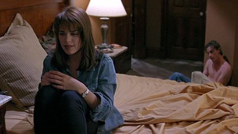 Surviving a second story fall Ghostface Mask, Sidney Prescott, Billy Loomis, Voice Changer, Horror Genre, Skeet Ulrich, Neve Campbell, Scary Movie, Girls Rules