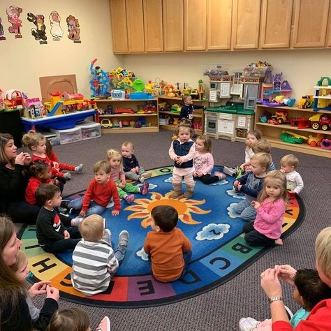 Early Childhood Aesthetic, Daycare Job Aesthetic, Daycare Centers Ideas, Childcare Job Aesthetic, Childcare Worker Aesthetic, Teacher Kindergarten Aesthetic, Child Development Aesthetic, Working With Children Aesthetic, Early Childhood Teacher Aesthetic