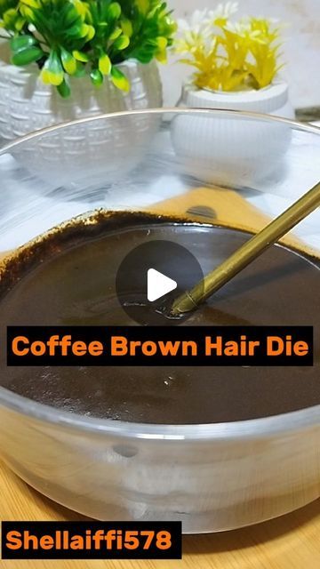 Natural Hair Dye For Brown Hair, Coffee Dyed Hair, How To Use Coffee For Hair, Homemade Hair Dye Brown, How To Color Grey Hair At Home, How To Colour Your Hair At Home, Diy Brown Hair Dye At Home, Hair Dye At Home Tips, Color Hair With Coffee