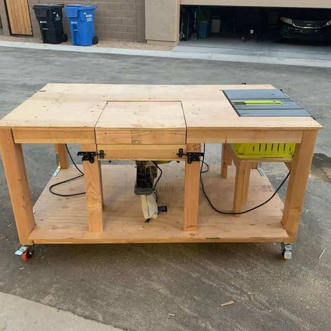 47 Workbench Ideas for Your Workspace - Trendey Portable Woodworking Bench, Workbench On Wheels, Work Bench Ideas, Workbench Stool, Rolling Workbench, Workbench Organization, Garage Workbench Plans, Pegboard Ideas, Diy Garage Work Bench