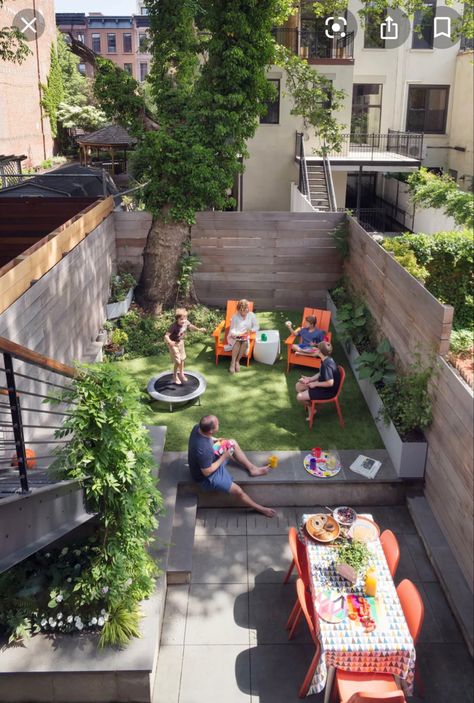 Harlem Brownstone, Small City Garden, Small Backyard Gardens, Small Backyard Patio, Backyard Garden Design, City Garden, Small Backyard Pools, Budget Backyard, Small Backyard Design