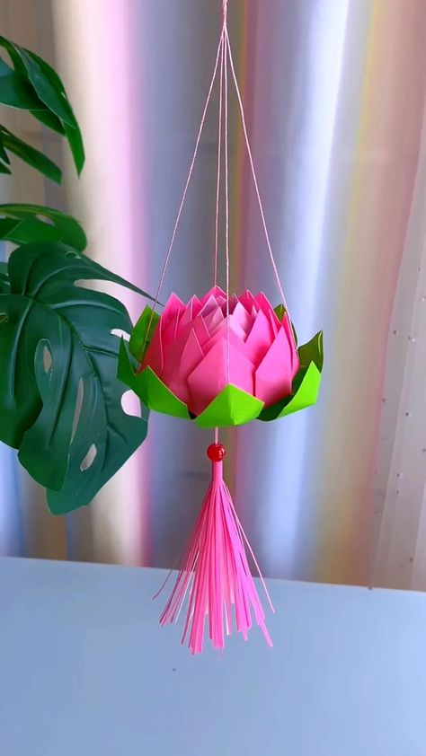 Diy Paper Flower Wall Decor, Diy Diwali Lanterns, Felt Flower Pillow, Beautiful Paper Crafts, Lotus Lantern, Paper Lotus, Craft Ideas Paper, Coconut Shell Crafts, Lotus Lamp