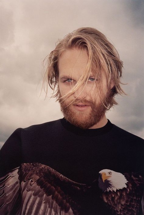 Wyatt Russell, Guy Crush, Character Bank, Celebrity Culture, Image Bank, Marvel Cast, Handsome Guys, Aquaman, Female Images