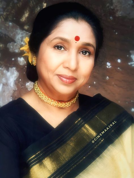 Asha Bhosle 🎂 Many many Happy Returns of the day to one of my all time favourite legendary singer #AshaBhosle 🎉 What are your favourite songs, sung by her. #Cinemaajkal Bollywood Birthday, Latest Bollywood Songs, Asha Bhosle, Lata Mangeshkar, Legendary Singers, Karaoke Songs, Indian Music, Hindi Songs, Music And Dance