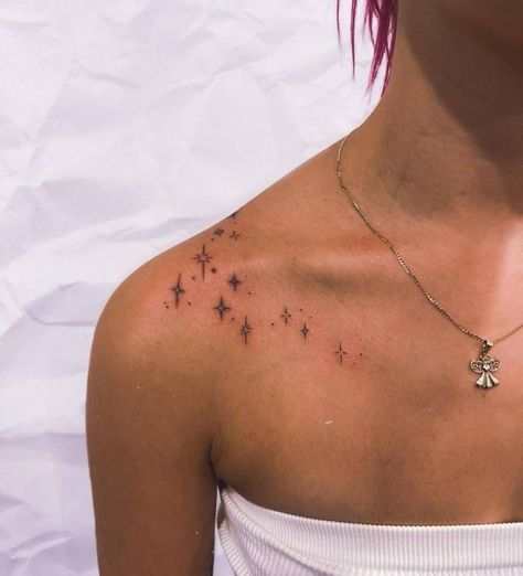 Sparkle Tattoo On Neck, Dainty Top Of Shoulder Tattoo, Collar Bone Tattoos Stars, Subtle Collar Bone Tattoo, Twinkle Tattoo Design, Simple Collar Bone Tattoos For Women, Stars Collar Bone Tattoo, Star Tattoos Collar Bone, Sparkle Spine Tattoo