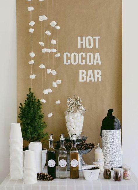 Winter Theme Baby Shower Ideas, Baby Its Cold Outside Baby Shower Ideas, January Baby Shower, Theme Baby Shower Ideas, Winter Baby Shower Themes, Bebe Shower, Winter Shower, Babyshower Party, Holiday Baby Shower